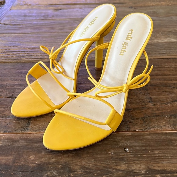 Cult Gaia Yellow Heels - Picture 3 of 10